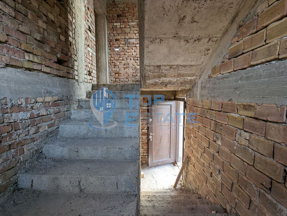 Продава се Къща в с. Камен, Област Велико Търново - 200 кв.м за 375 €/кв.м - Снимка #10