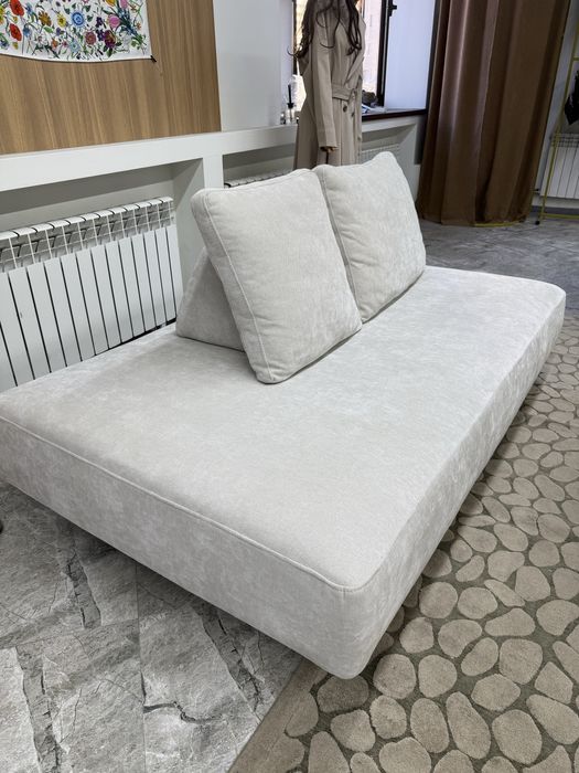 Мягкая мебель / диван