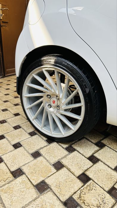 Diska 17  205/40