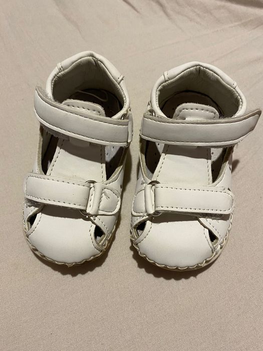 Кожени  боси сандали за момиче размер 18