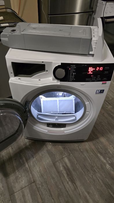 Сушилня AEG 8kg термо помпа