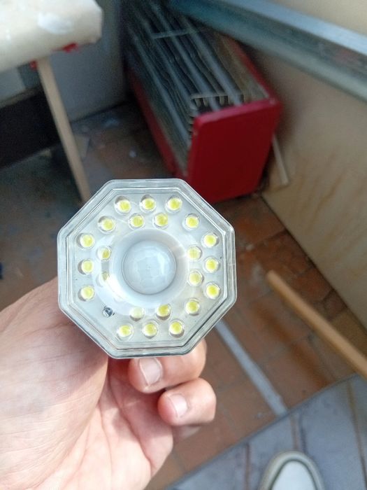 Продам умную лампу