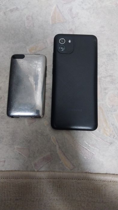 iPod 2 поколения и самсунг А03