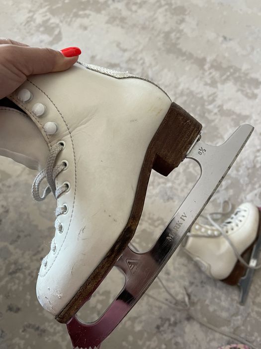 Продам коньки