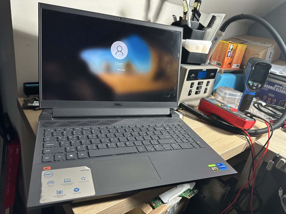 Laptop gaming DELL G15
