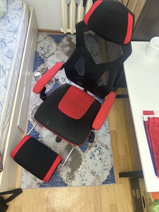 продам игровое кресло