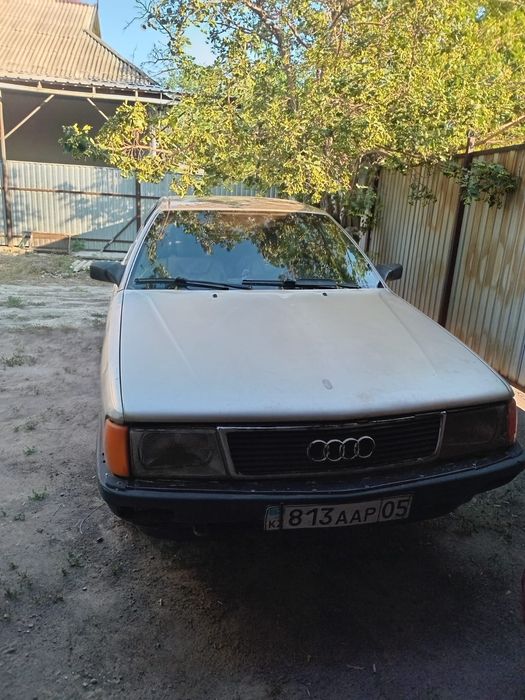 Audi 100 хорошое состояние