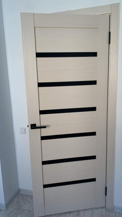 Продам межкомнатные двери