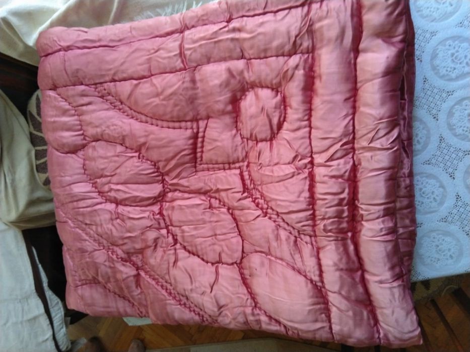 Plapuma cu fete din matase