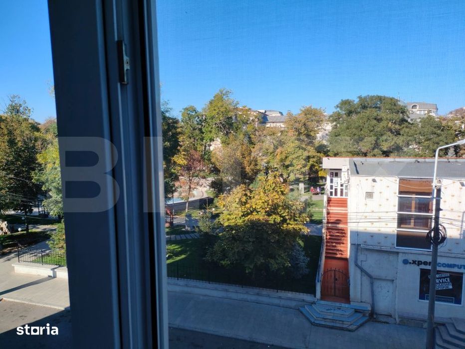 Apartament de inchiriat, decomandat, 65 mp, doua intrari, zona Ultrace