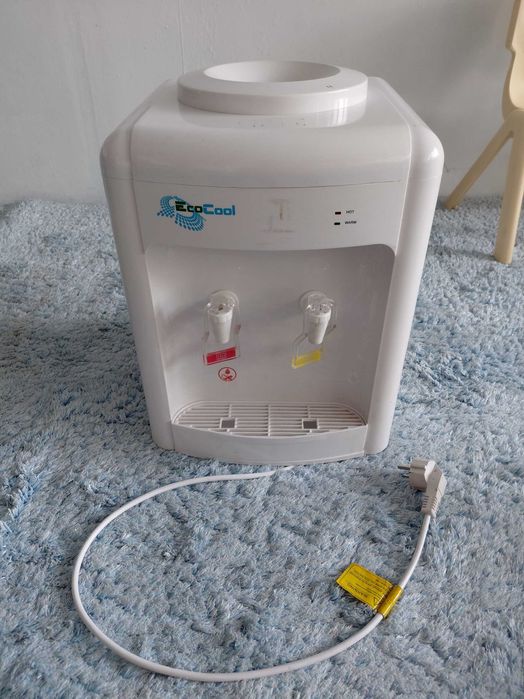 Диспенсер для воды