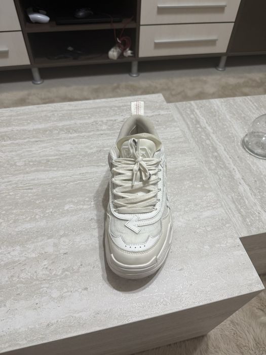 Vand Off white Odsy 1000