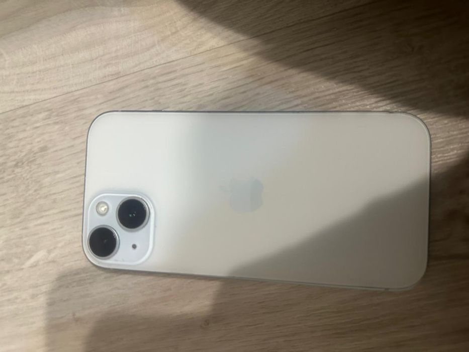 Айфон 15 срочна сатам