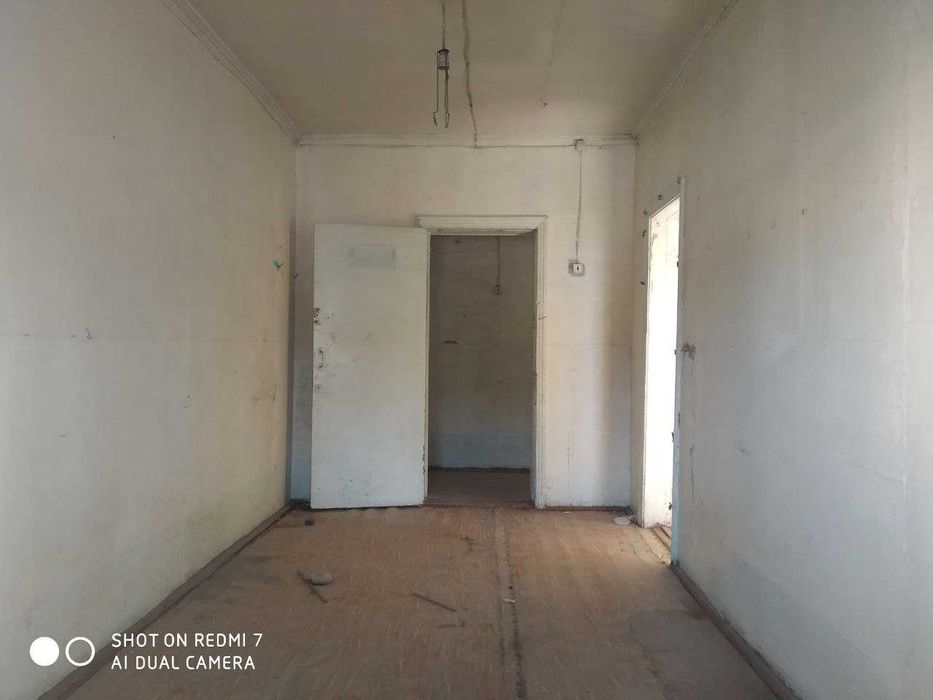 Мирзаободда 2 этаж 1100 КВ бино ва 28 сутик ери сотилади