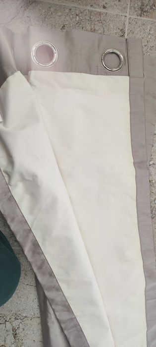 Плътно перде в сив цвят