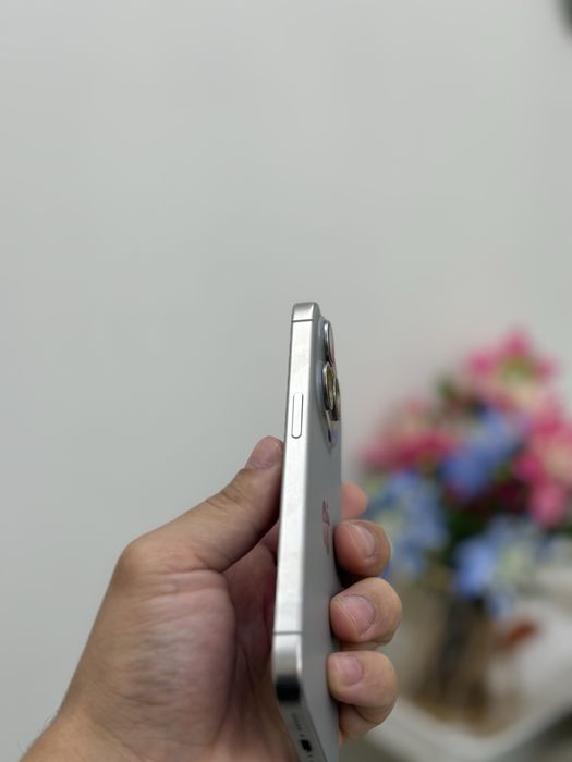 Iphone 15 pro с гаранти