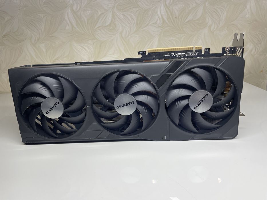 Видео карта RTX 4070Ti super 16gb