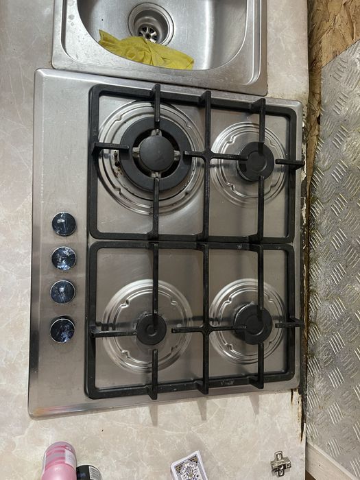 Встроенная варочная плита ( газ)