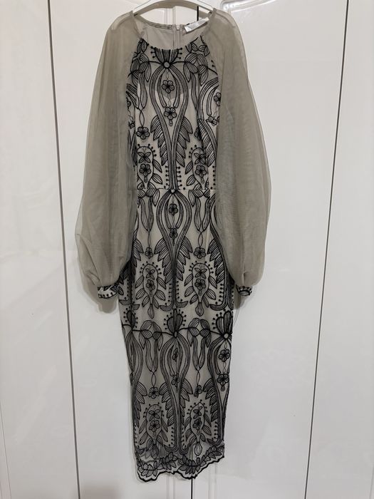 Продаётся красиво вечернее платье