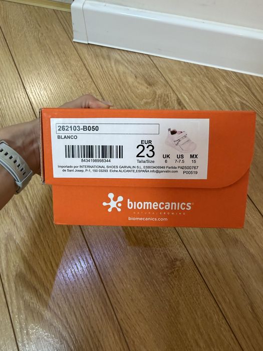 Обувки Biomecanics