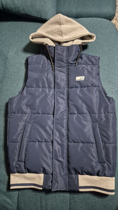 Vand vesta matlasata bleumarin cu gluga, Jack & Jones