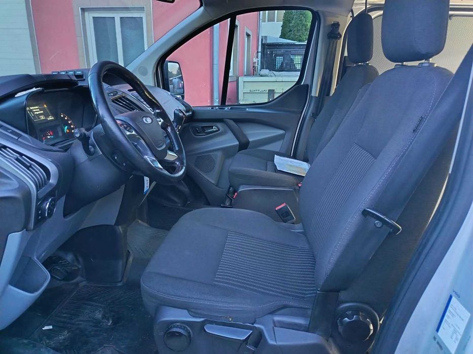 FORD Tourneo Custom 2018 — imagine 5