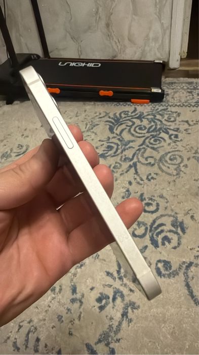 Продам 12 Mini 64