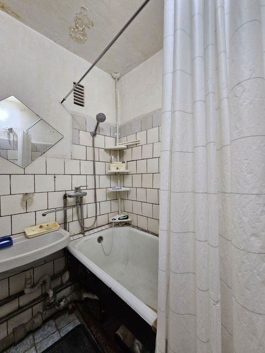 Продам квартиру 3/3/4 Академ городок 70м2