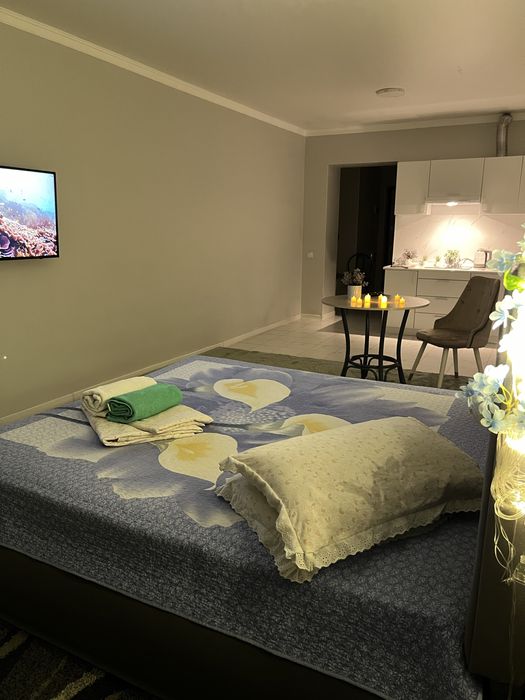 Арбат, на ночь 15000 по часам 2500