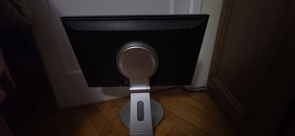 Monitor Asus PW191A - placă rotativă