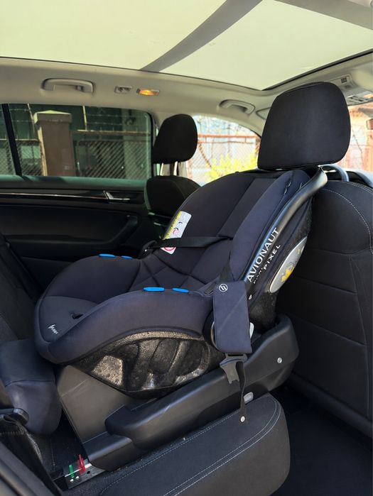 Scoică auto Avionaut Pixel + bază Isofix