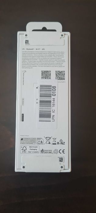 Samsung galaxy Watch 8 , 40 mm Silver ,часовника е нов неизползван!!