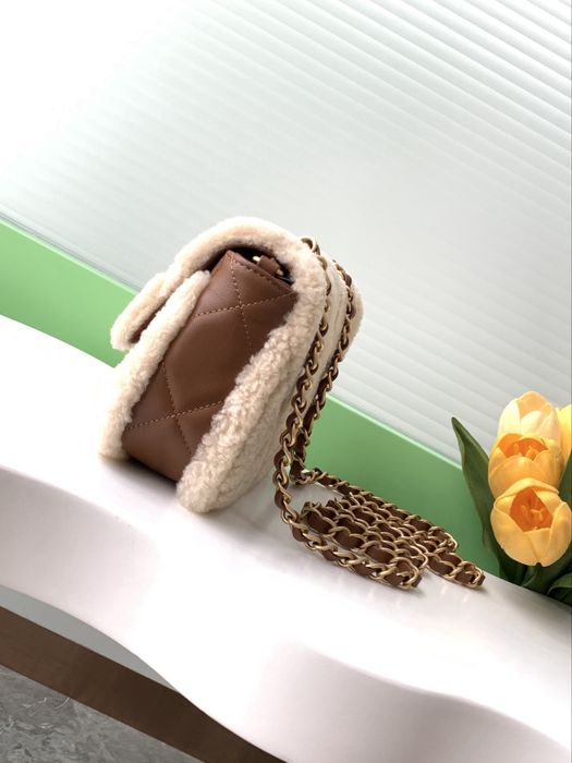 Дамска чанта Chanel Teddy Flap