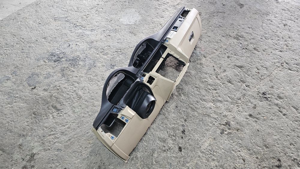 Табло за бмв е90 е91 е92 е93 bmw tablo бежов цвят