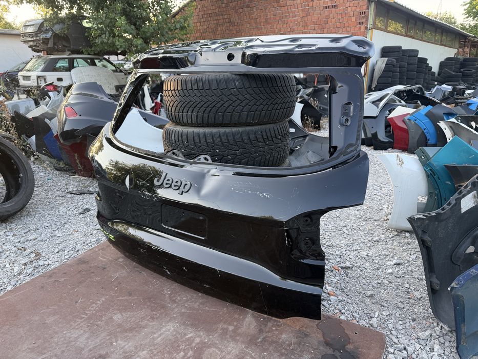 Капак Багажник Jeep Avenger 2023 год.-