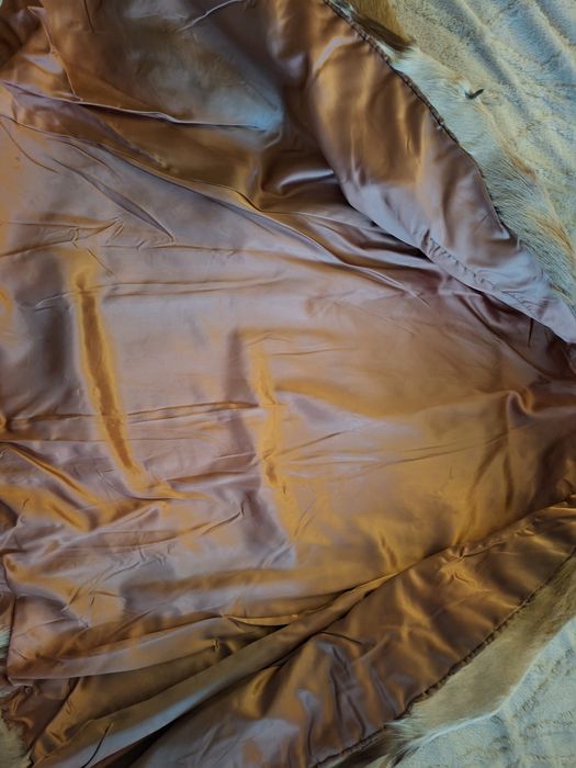 Palton damă de blană de capră