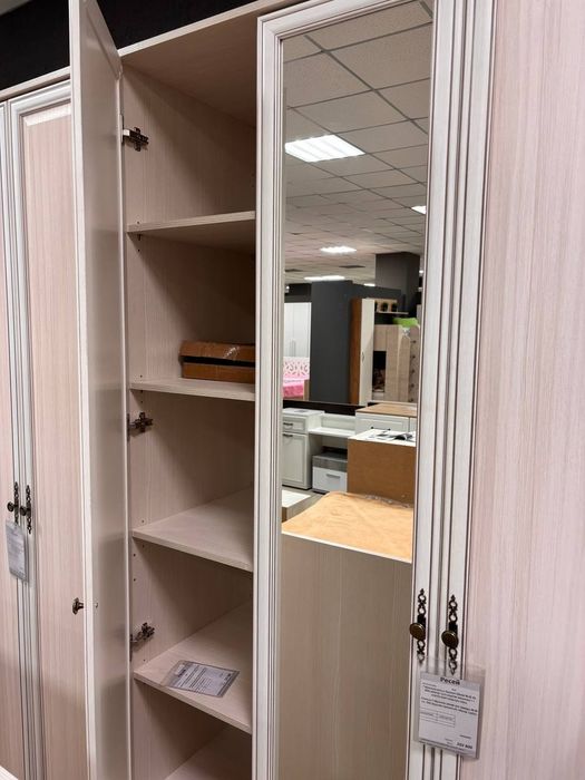 Срочно продам б/у шкаф