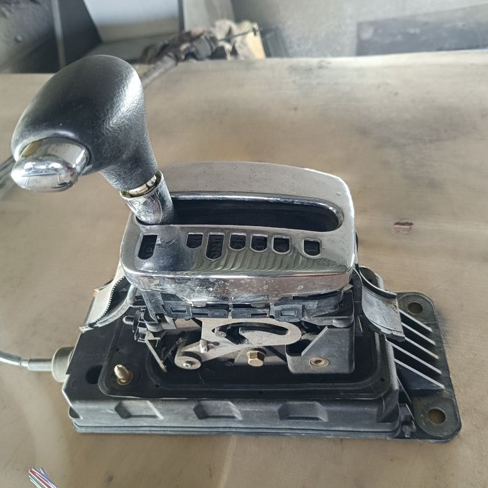 Селектор АКПП в сборе (Passat B3, Golf 4, Bora, Jetta)