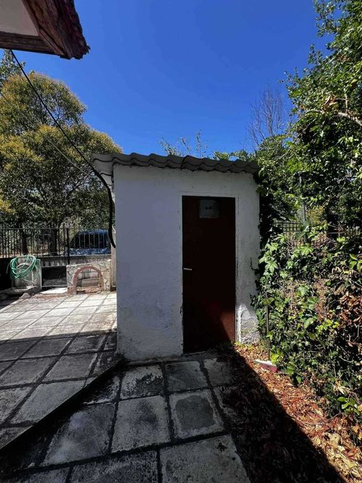 Къща с голям двор и възможност за строеж - Аспровалта