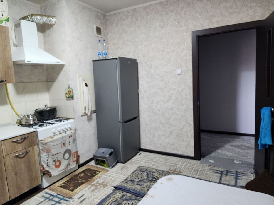 Сергили 9худуд 2хона 23000& срочно сотилади
Сергили метрони 3бекати ка