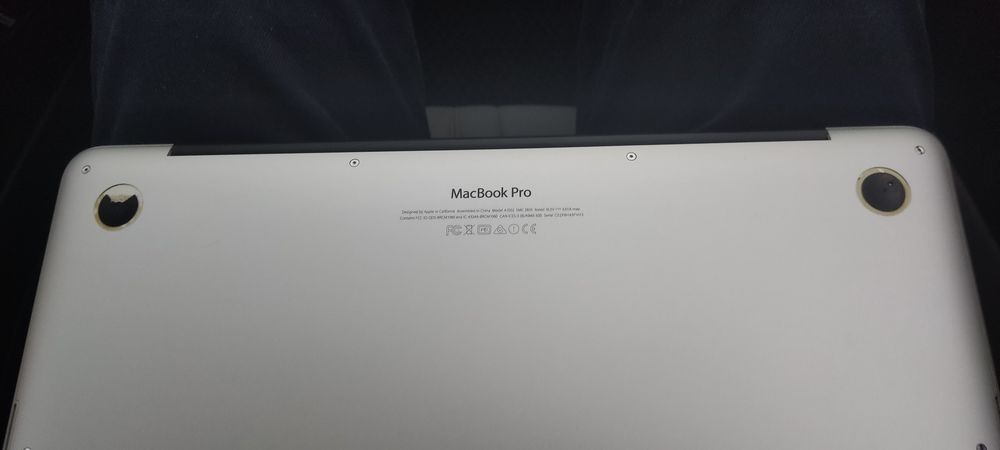 Macbook 2015 13 inch i5 gen