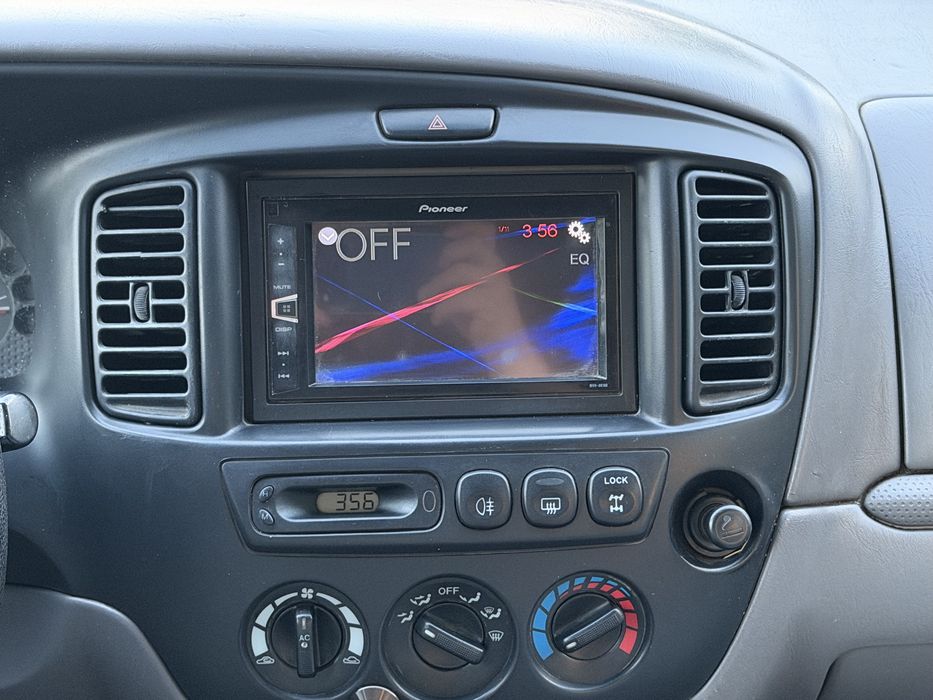 Продам мазду, полный привод