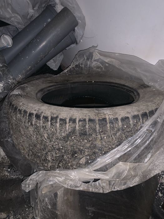 Продаются зимние шины 17 в комплекте