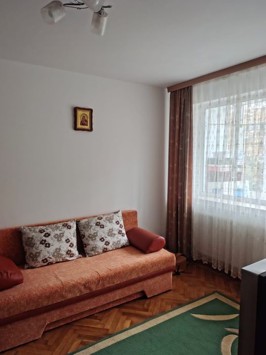Apartament 2 camere semidecomandat de inchiriat
