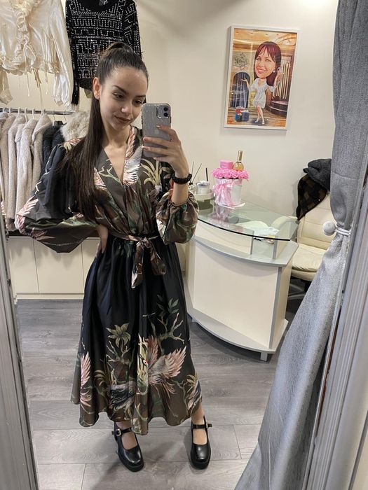 Сатенена рокля универсален размер