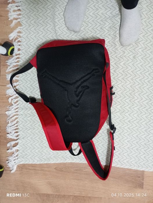 Ghiozdan Jordan rosu