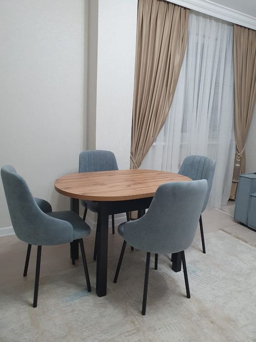 Продам стол со стульями