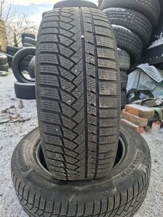 Vand 2 anvelope 225 60 17 continental de iarna bune