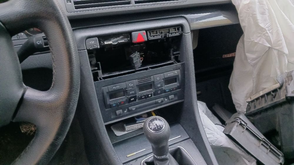 Ауди а4 б6 на части