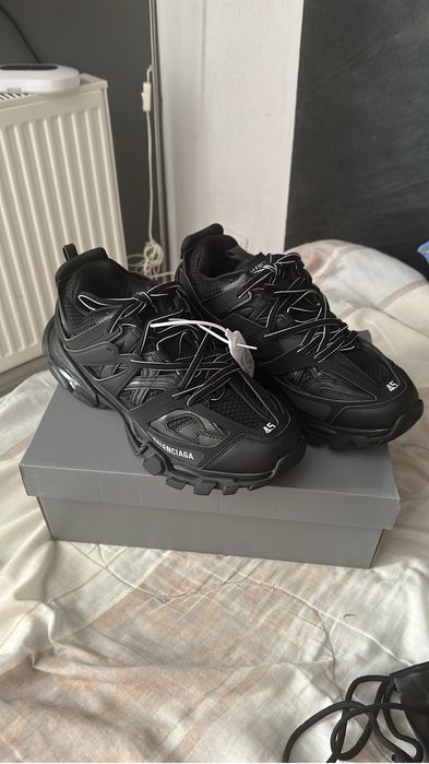 Balenciaga Track Black